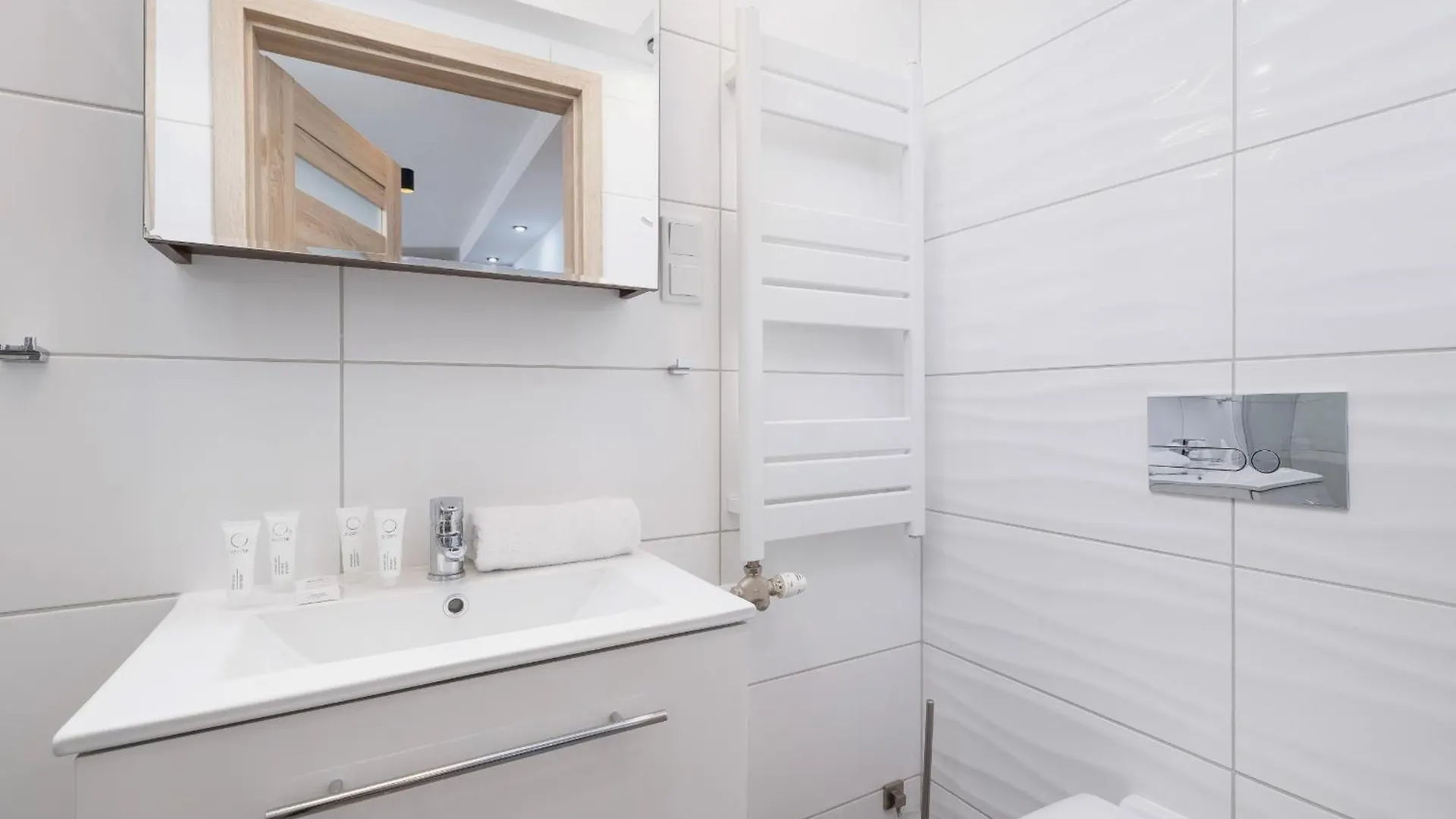 Classic Apartments Moniuszki In Krakow By Noclegi Renters