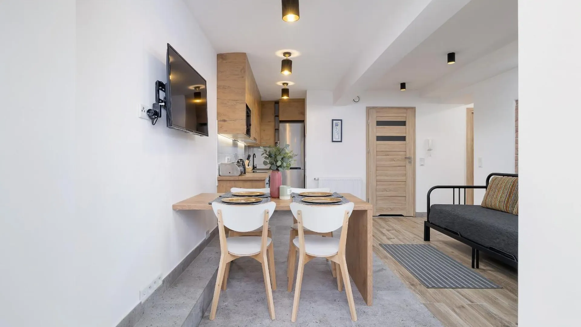 Classic Apartments Moniuszki In Krakow By Noclegi Renters פולין